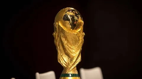 利物浦中场新星赛季提前告别！