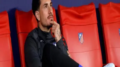 伊万率队442阵型中场制胜，五场比赛全进球，成绩1胜1平3负